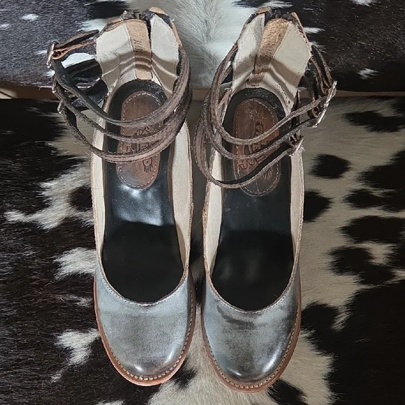 Freebird Randi - Picture 8 of 10